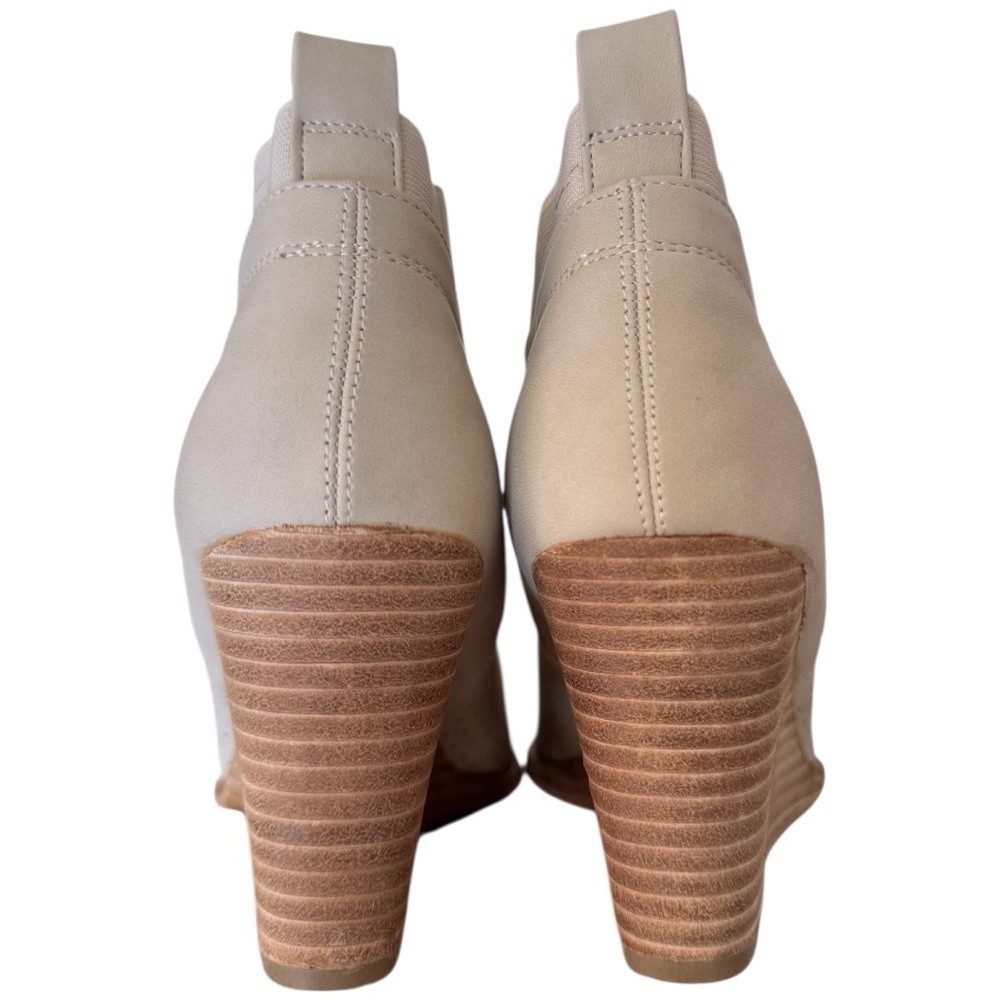 Dolce Vita Beige Gerdy Ankle Block Heel Booties Sizes 7 and 10 NWOB - Picture 5 of 8